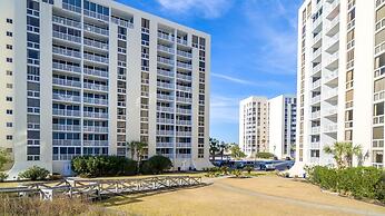 Shoreline Towers 1123 2 Bedroom Condo by RedAwning