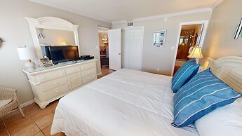 Beach House 201c 2 Bedroom Condo by RedAwning