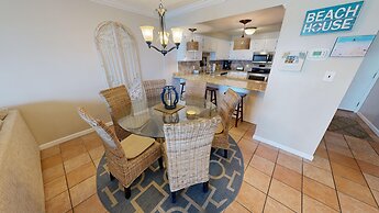 Beach House 201c 2 Bedroom Condo by RedAwning