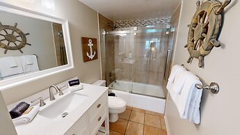 Beach House 201c 2 Bedroom Condo by RedAwning