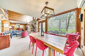 Riverfront Skykomish Cabin w/ Private Hot Tub!