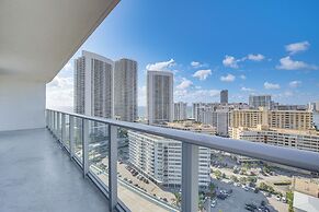 Walk to Hollywood Beach: Upscale 16th-floor Condo