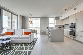 Walk to Hollywood Beach: Upscale 16th-floor Condo