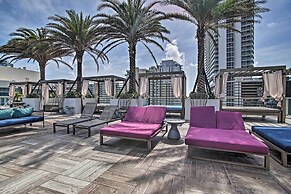 Walk to Hollywood Beach: Upscale 16th-floor Condo