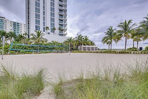 Walk to Hollywood Beach: Upscale 16th-floor Condo