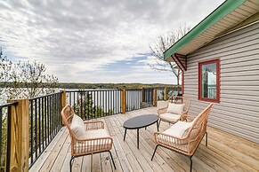 Deck w/ Lake Barkley Views: Spacious Family Home!