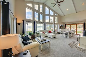 Beachfront Sagle Retreat w/ Boat Dock & Lift