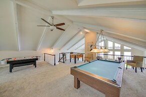 Beachfront Sagle Retreat w/ Boat Dock & Lift