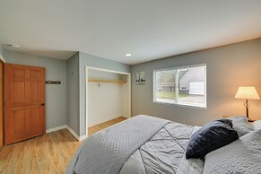 Beachfront Sagle Retreat w/ Boat Dock & Lift