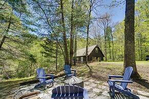Charming Murphy Cabin w/ Fire Pits & Resort Perks!