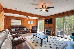 Charming Murphy Cabin w/ Fire Pits & Resort Perks!