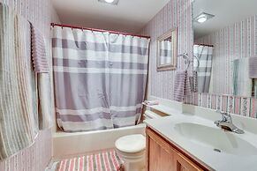 Prairie du Chien Home w/ Yard: 3 Mi to River!