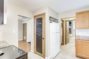 Pet-friendly Pacific Cottage Near Purina Farms!