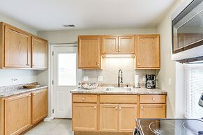 Pet-friendly Pacific Cottage Near Purina Farms!