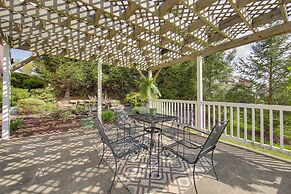Pet-friendly New Kensington Apt w/ Shared Perks