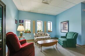 1 Mi to Allegheny River: Cozy Apt w/ Shared Patio!