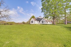 Knoxville Area Getaway on 22 Acres w/ Pond Access!