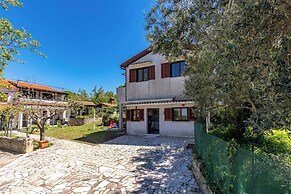 Holiday Home Sladonja - Apartment 02