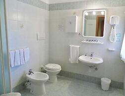 Hotel con piscina a La Maddalena