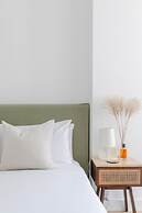 Sleek Scandi-inspired 2BD Flat, Fulham