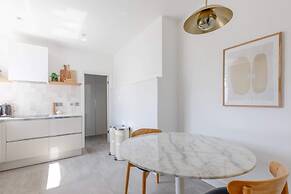 Sleek Scandi-inspired 2BD Flat, Fulham