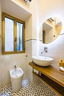 Cirillo Sunshine Nook by Napoliapartments