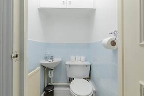 Roomy 3BD by Hampstead Heath!