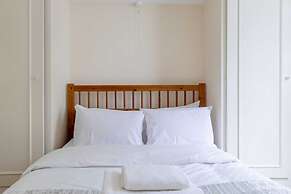 Roomy 3BD by Hampstead Heath!