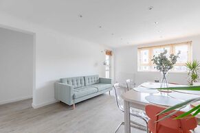 Spacious 3BD Flat, Close to Tube - Fulham!