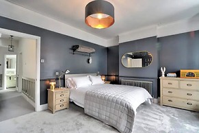Stunning House in Leigh-on-sea