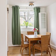 2-bed by Battersea Park