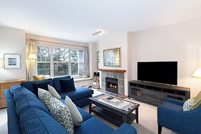 Deer Run by Whistler Premier