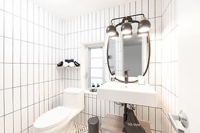 Kasa Collins Park Miami Beach Convention Center