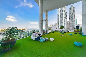 Luxury Studio Downtown Miami Bay View