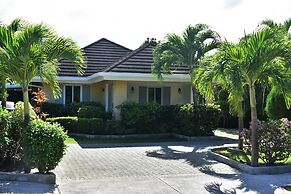 The Palms Richmond Oasis