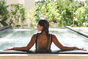 Trobbu Boutique Collection Tulum