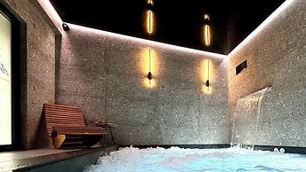 Amber Blue Wellness & SPA