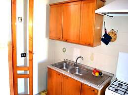 Taki Holiday Home on the First Floor With two Bathrooms in San Foca