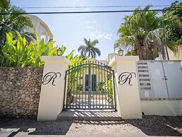 Room-2br Caribbean Condo In Cabarete Cen