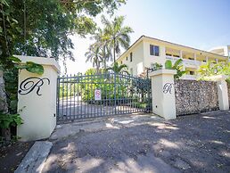 Room-2br Caribbean Condo In Cabarete Cen