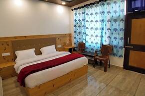 Goroomgo Grand Kailash View Homestay Himachal Pradesh