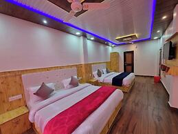 Goroomgo Grand Kailash View Homestay Himachal Pradesh