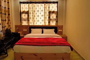 Goroomgo Grand Kailash View Homestay Himachal Pradesh