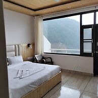 Goroomgo Grand Kailash View Homestay Himachal Pradesh