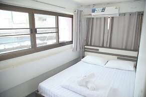 Before we go Hostel (Donmueang)