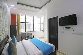 Airport Hotel Ashoka Palace