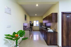 Treebo Cranberry Delight