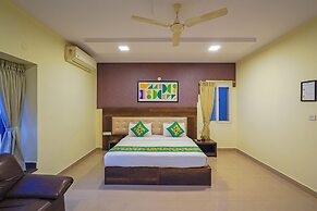 Treebo Cranberry Delight