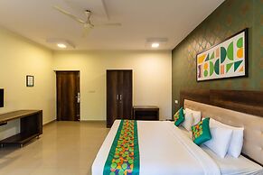 Treebo Cranberry Delight