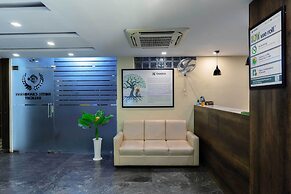 Treebo Cranberry Delight